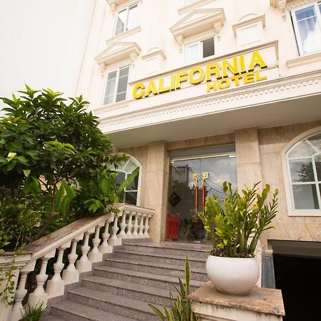 California Hotel Ho Chi Minh City Exterior photo