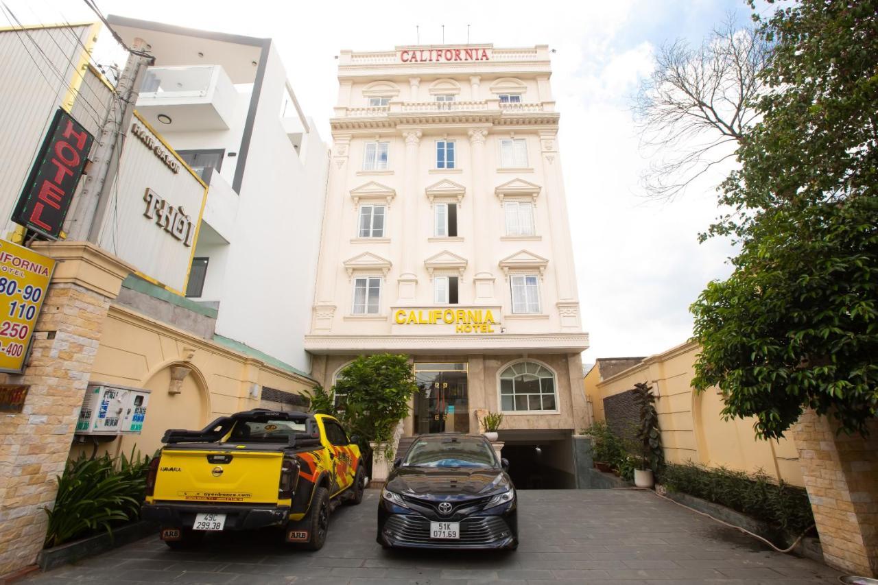 California Hotel Ho Chi Minh City Exterior photo