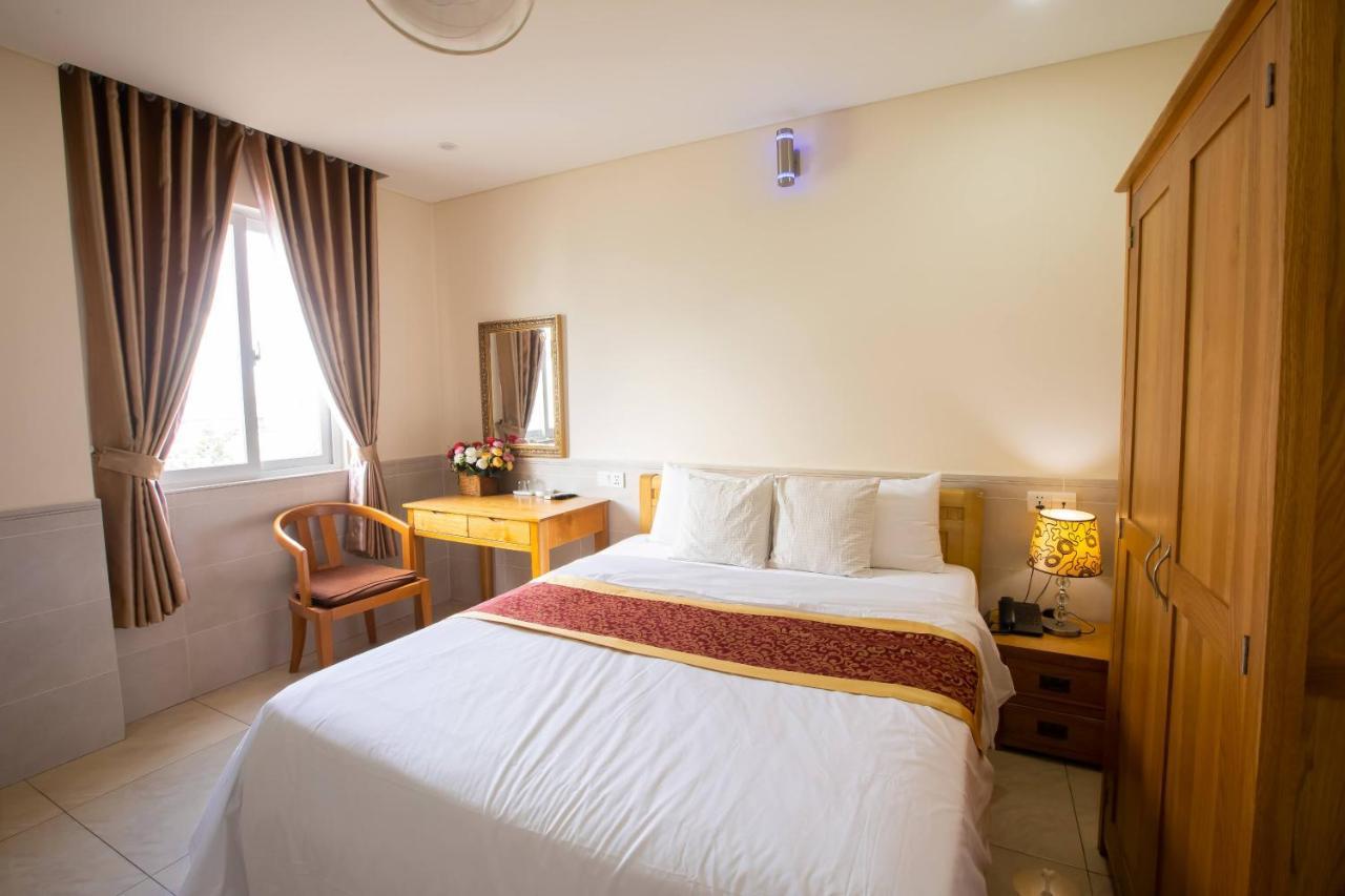 California Hotel Ho Chi Minh City Exterior photo