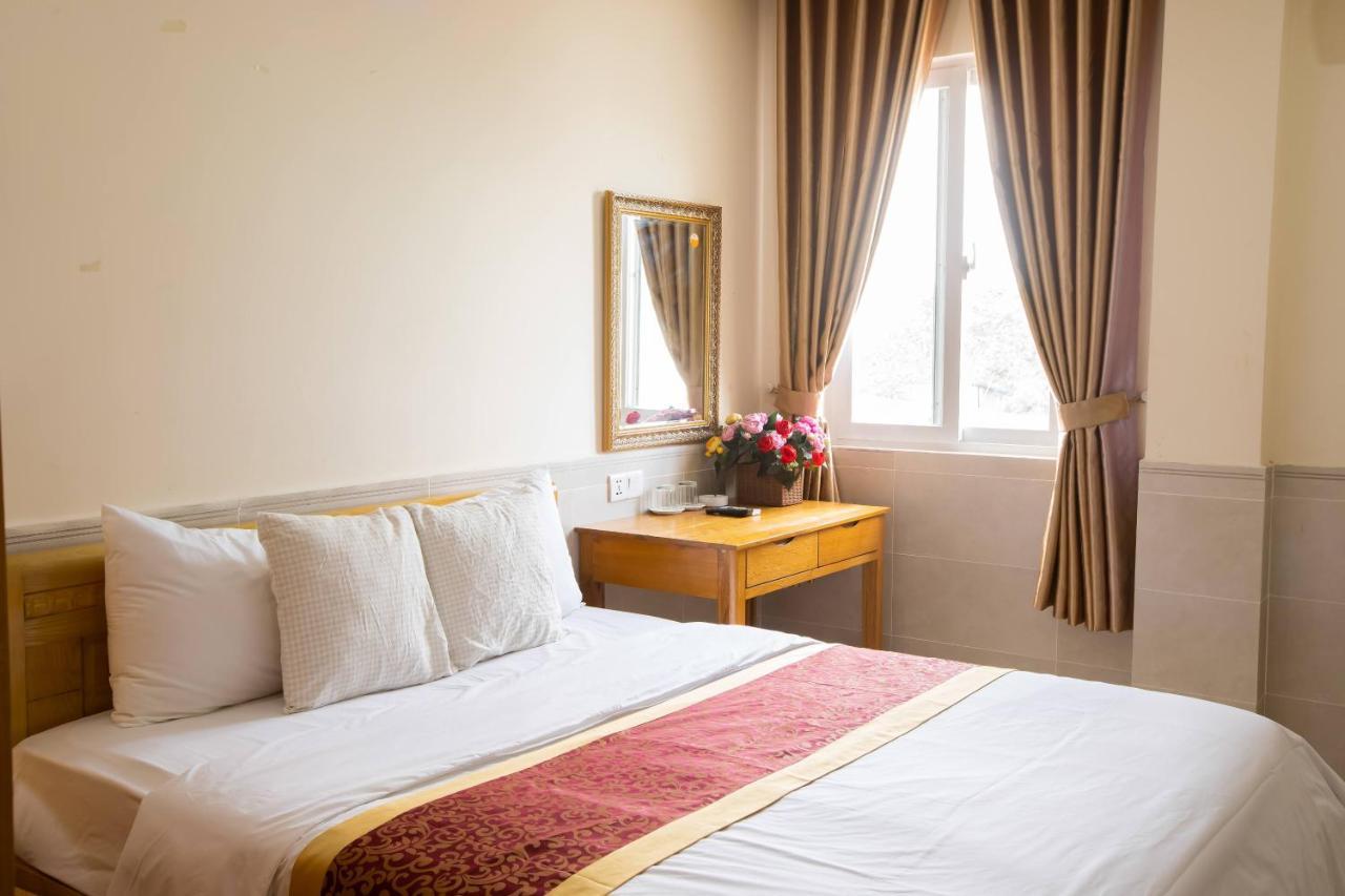 California Hotel Ho Chi Minh City Exterior photo