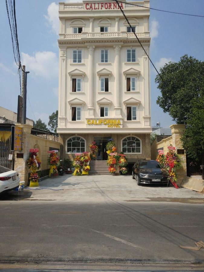 California Hotel Ho Chi Minh City Exterior photo